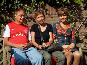 Deva, Nancy en Sheila Ghosh